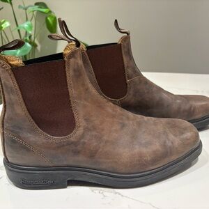 Blundstone Rustic Brown Chisel Toe #1306  10.5 AUS/MENS 11.5 US/ WOMENS 13.5 US